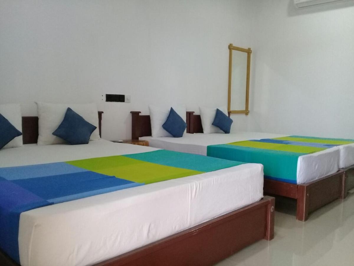 Shan Guest And Restaurant 尼拉瓦利 外观 照片