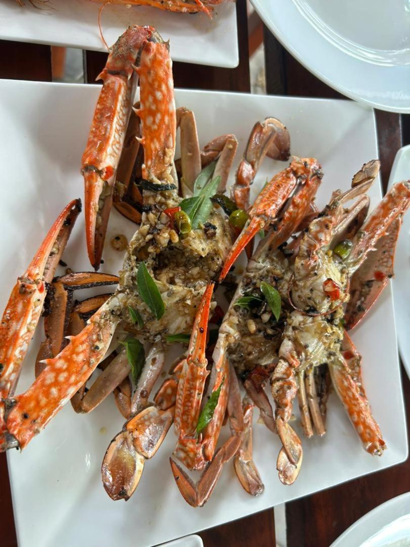 Shan Guest And Restaurant 尼拉瓦利 外观 照片